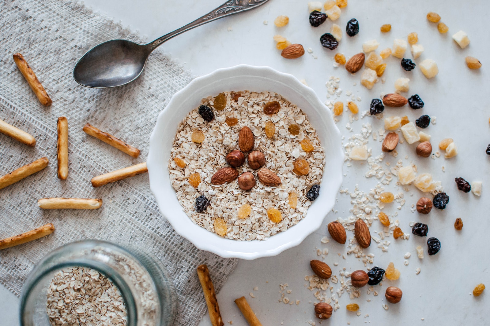 10 Health Benefits of Eating Oats and Oatmeal